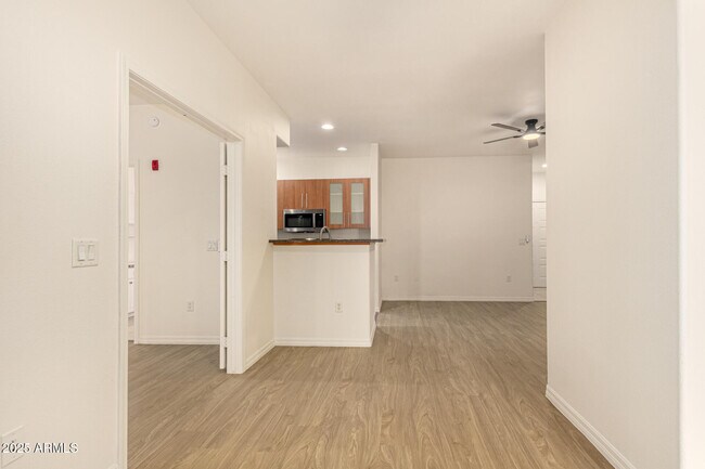 Building Photo - 6900 E Princess Dr