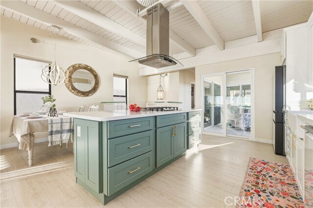 Building Photo - 883 Katella St