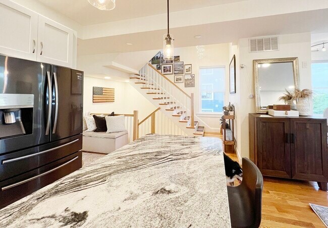 Building Photo - 46 Geneva St