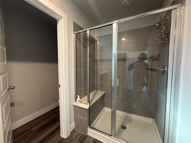 Building Photo - 7312 Acela Trl