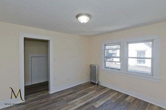 Building Photo - 20 Sachem St