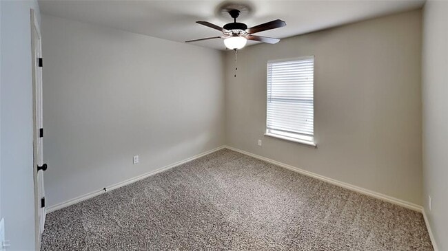 Building Photo - 6520 Bentwood Dr