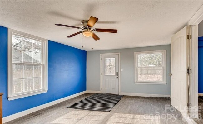 Building Photo - 418 Coolidge Ave