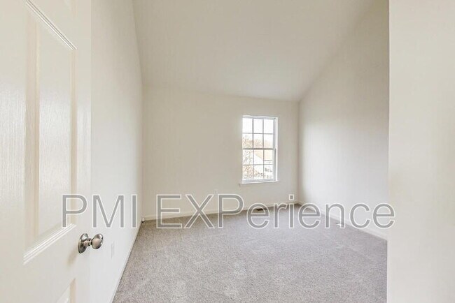 Building Photo - 9010 Hardesty Dr