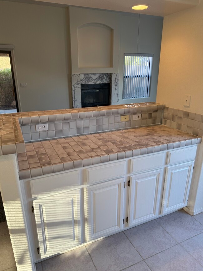 Building Photo - 12152 N Finch Dr