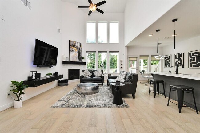 Building Photo - 8922 Stanley Oak Dr