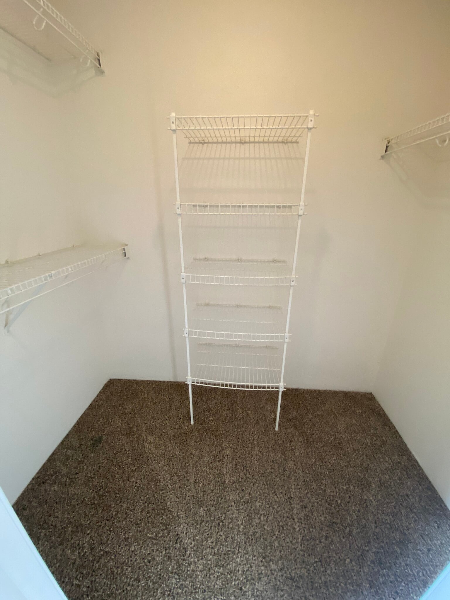 Building Photo - 3314 N Tracy Ave