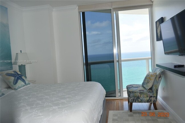 Building Photo - 6365 Collins Ave