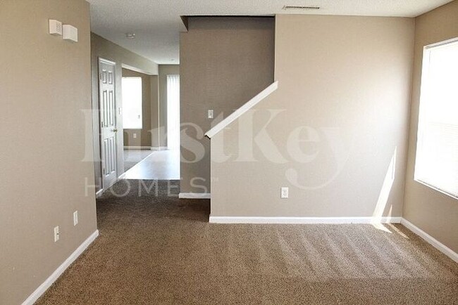 Building Photo - 10444 Apple Creek Dr