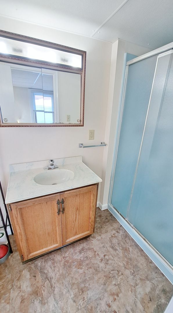 Building Photo - 46-50 W Middle