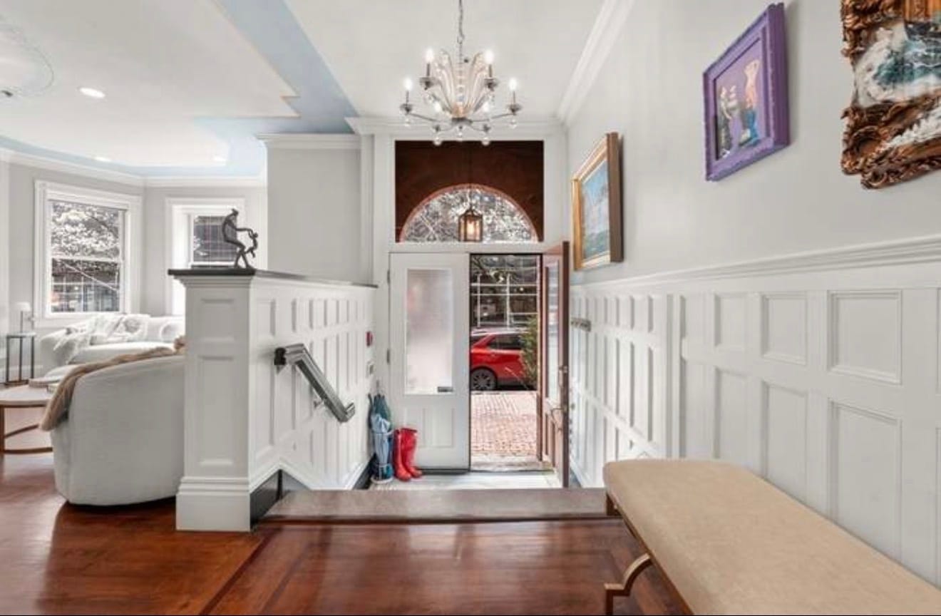 Building Photo - 61 Saint Botolph St