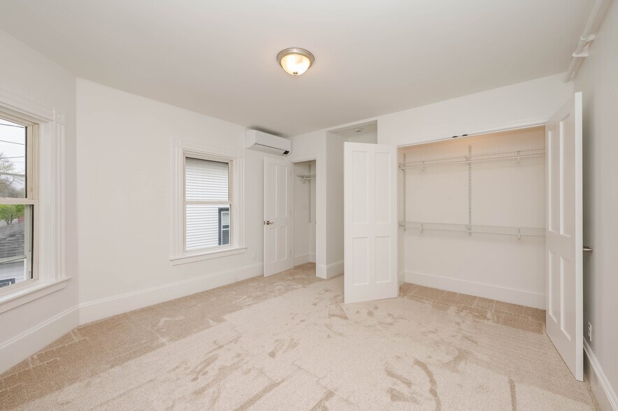 Building Photo - 361 Miller Ave