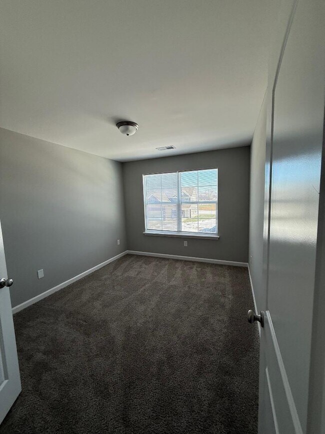Building Photo - 141 Candy Apple Ln