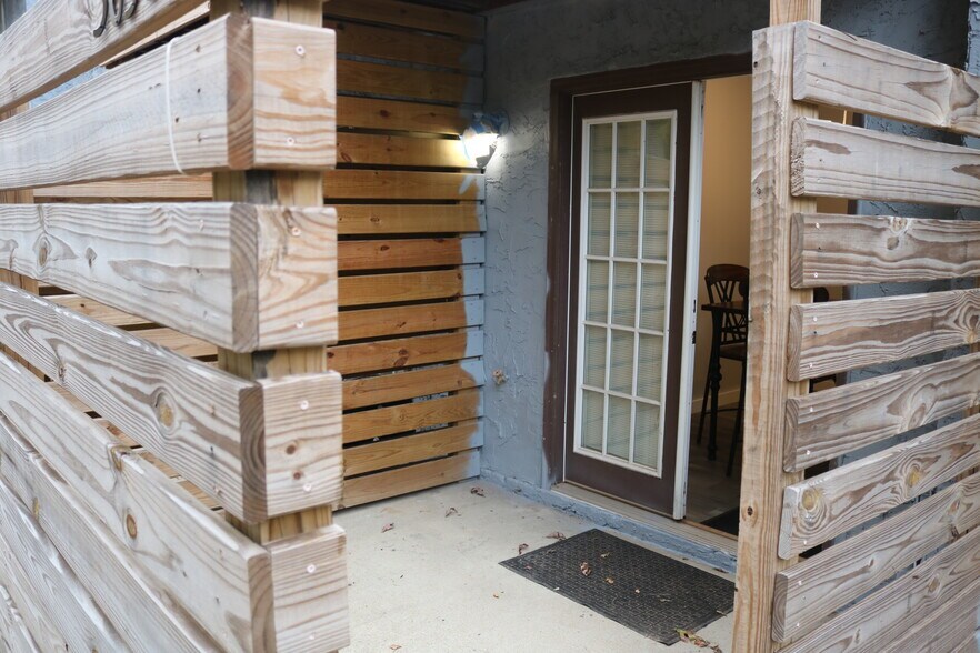 Building Photo - 3830 Kensingwood Trce