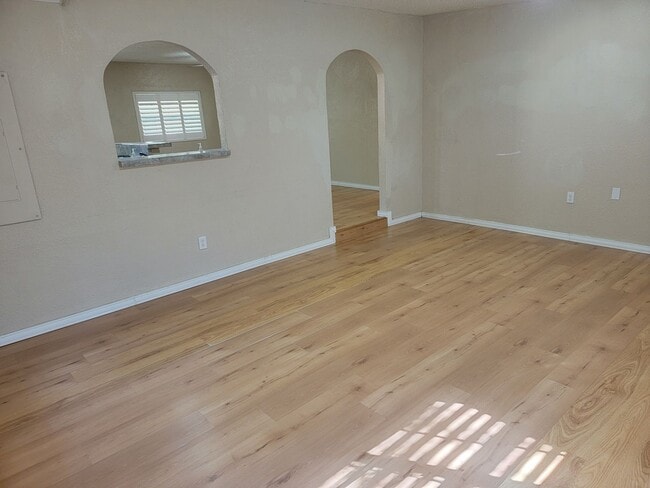 Building Photo - Adorable 2/1 in Hernando!!!