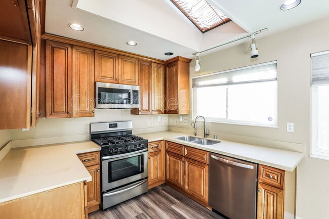 Building Photo - 2412 Pecan St