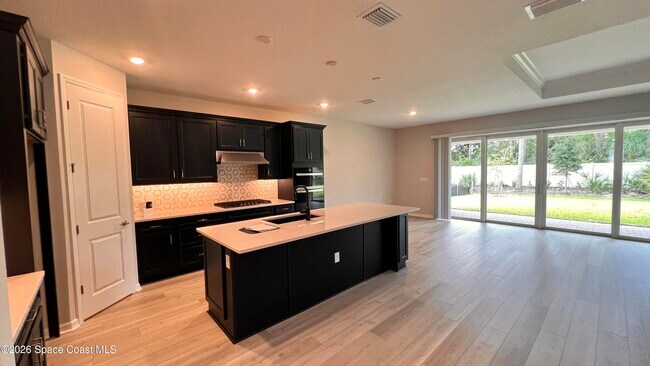 Building Photo - 5009 Sunnytime St