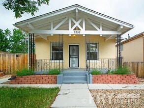 Building Photo - Classic bungalow with modern finishes in burgeoning Regis neighborhood.