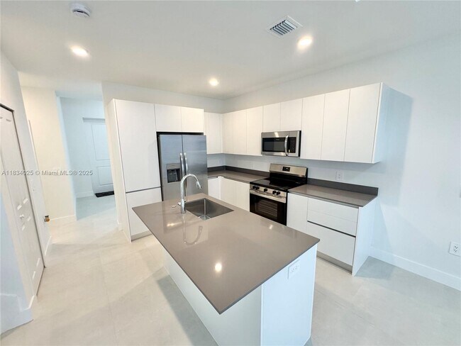 Building Photo - 34526 SW 191st Ave