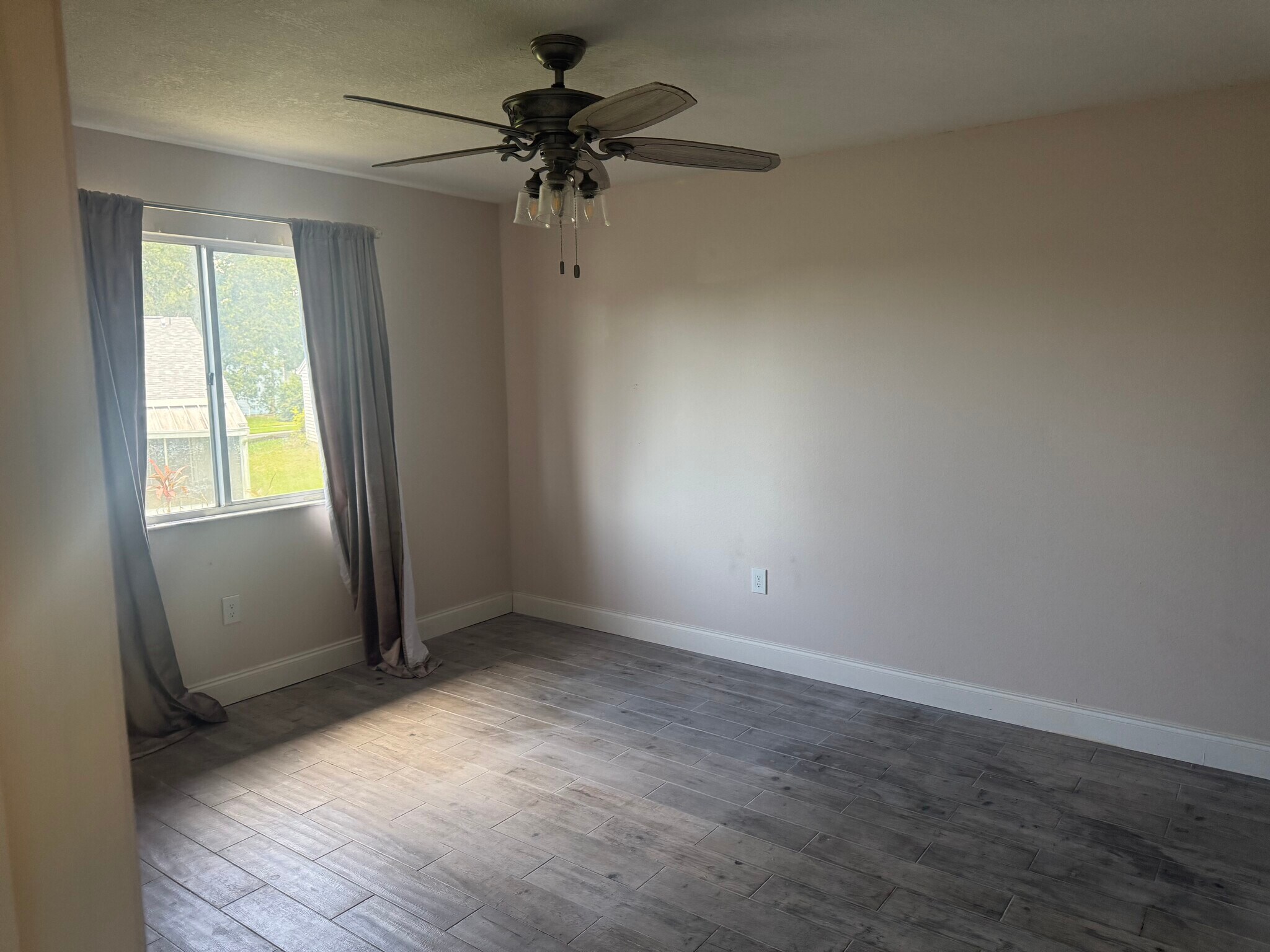 Building Photo - 2263 Bancroft Cir N