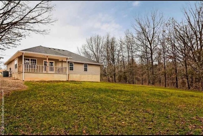 Building Photo - 32 Watson Dr