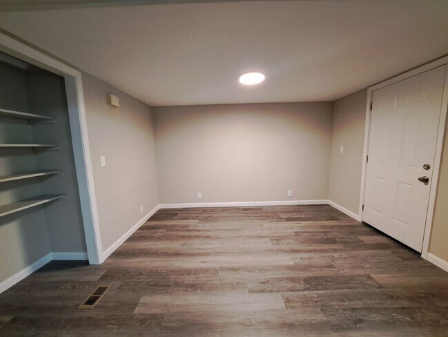 Building Photo - Nicely Renovated 3BR/2BA Mobile Home in Ba...