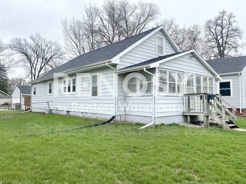 Building Photo - 441 2nd St