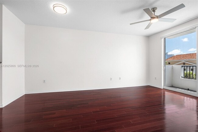 Building Photo - 2421 NE 65th St