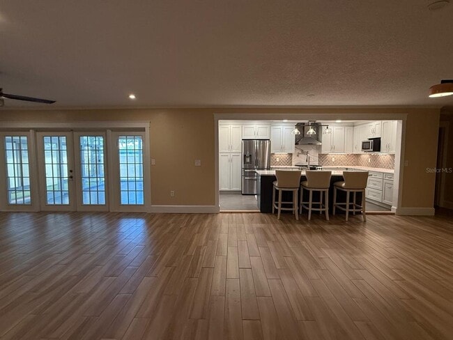 Building Photo - 2311 Heron Cir