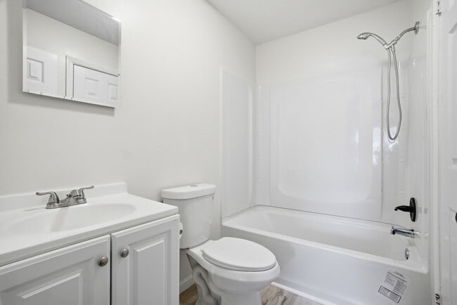 Building Photo - 639 Mill Landing Rd