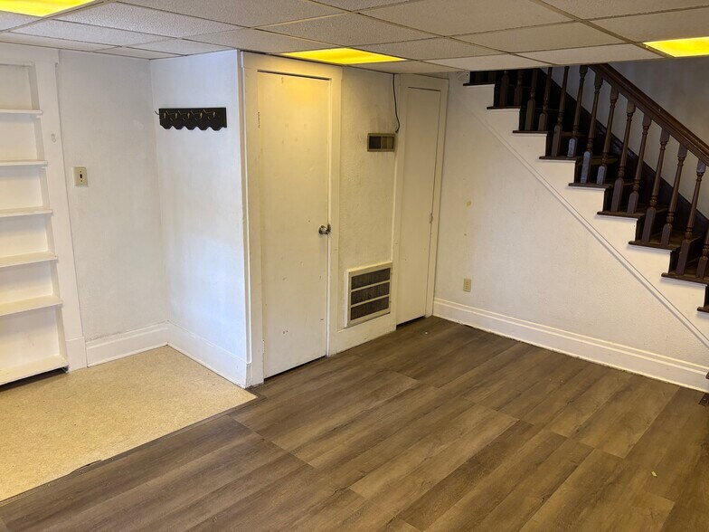 Building Photo - 370 Falling Run Rd