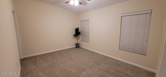 Building Photo - 6076 Maggies Cir
