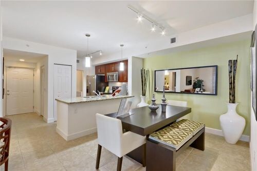 Building Photo - 5801 Toscana Dr