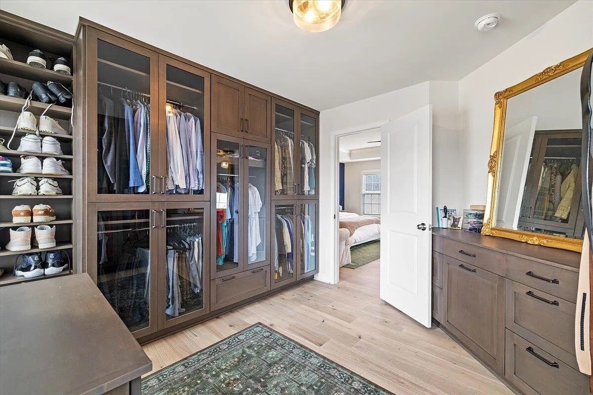 Building Photo - 840 Jefferson Cir