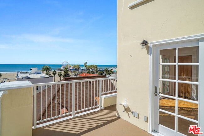 Building Photo - 25 Arcadia Ter