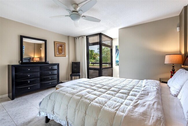 Building Photo - 1401 S Federal Hwy