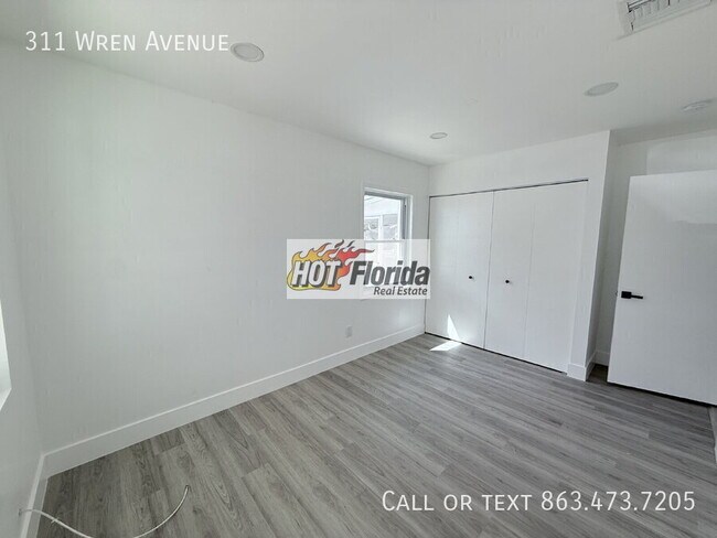 Building Photo - 311 Wren Ave