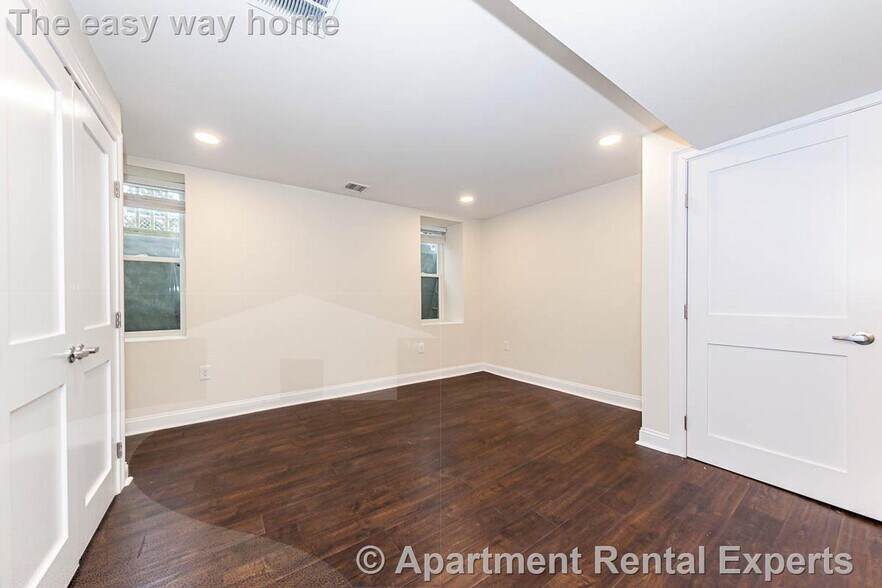 Building Photo - 28 Albion St