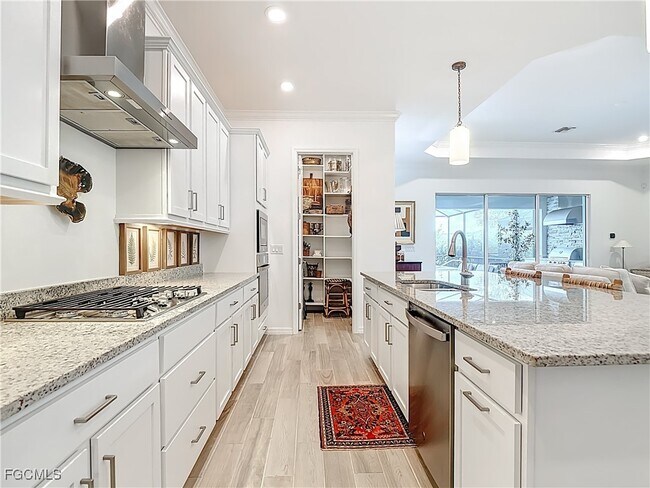 Building Photo - 15919 Leaning Pine Ln