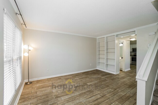 Building Photo - 2 Bed 1.5 Bath in Mepkin Place of West Ashley