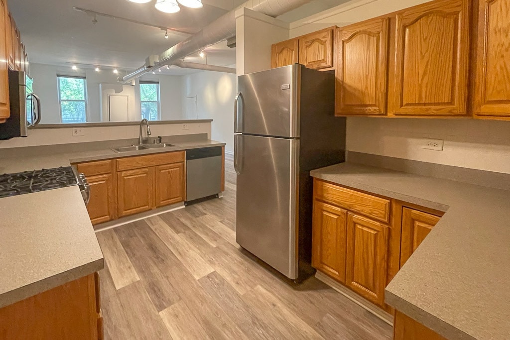 Building Photo - 1834 W Henderson St