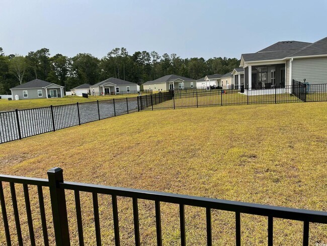 Building Photo - 1019 Canter Dr