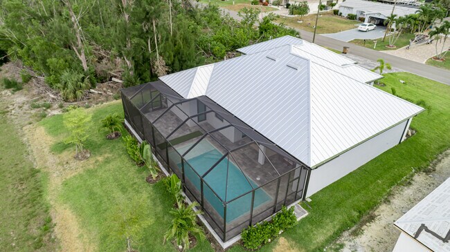 Building Photo - 3432 SW 8th St