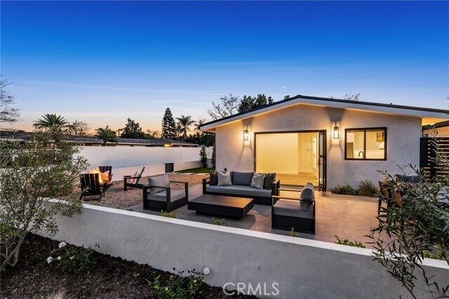 Building Photo - 251 Costa Mesa St