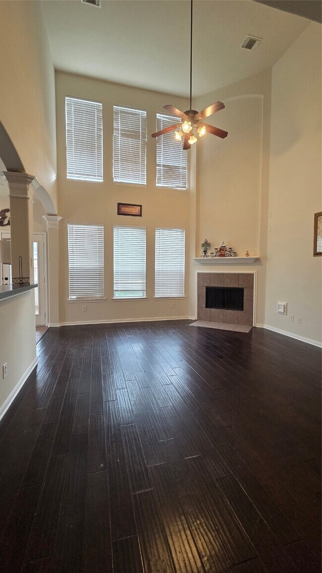 Building Photo - 7519 Chathan Glen Ln