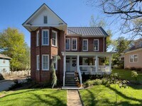 Building Photo - Stunning Furnished Historic Renovation in ...