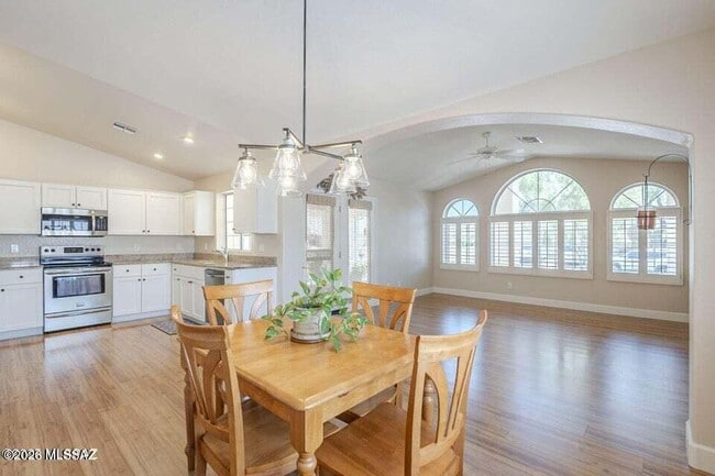 Building Photo - 37514 S Desert Star Ct
