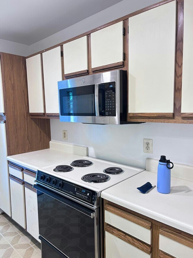 Building Photo - 18411 Guildberry Dr