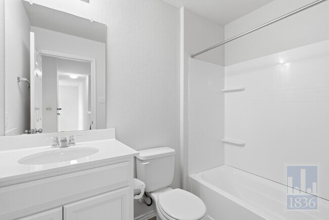 Building Photo - 113 Zuma Dr