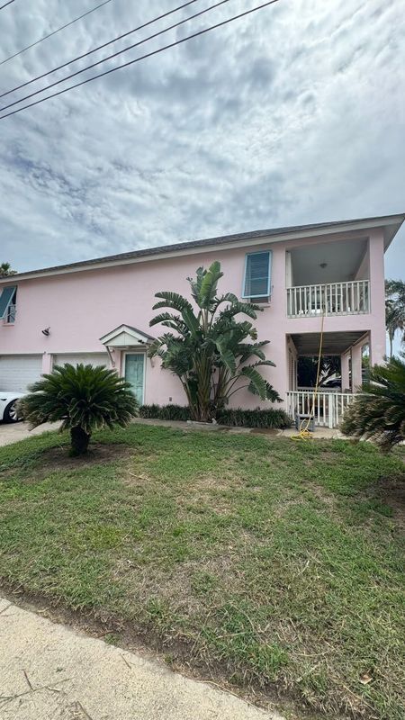 Building Photo - 108 W Capricorn Dr